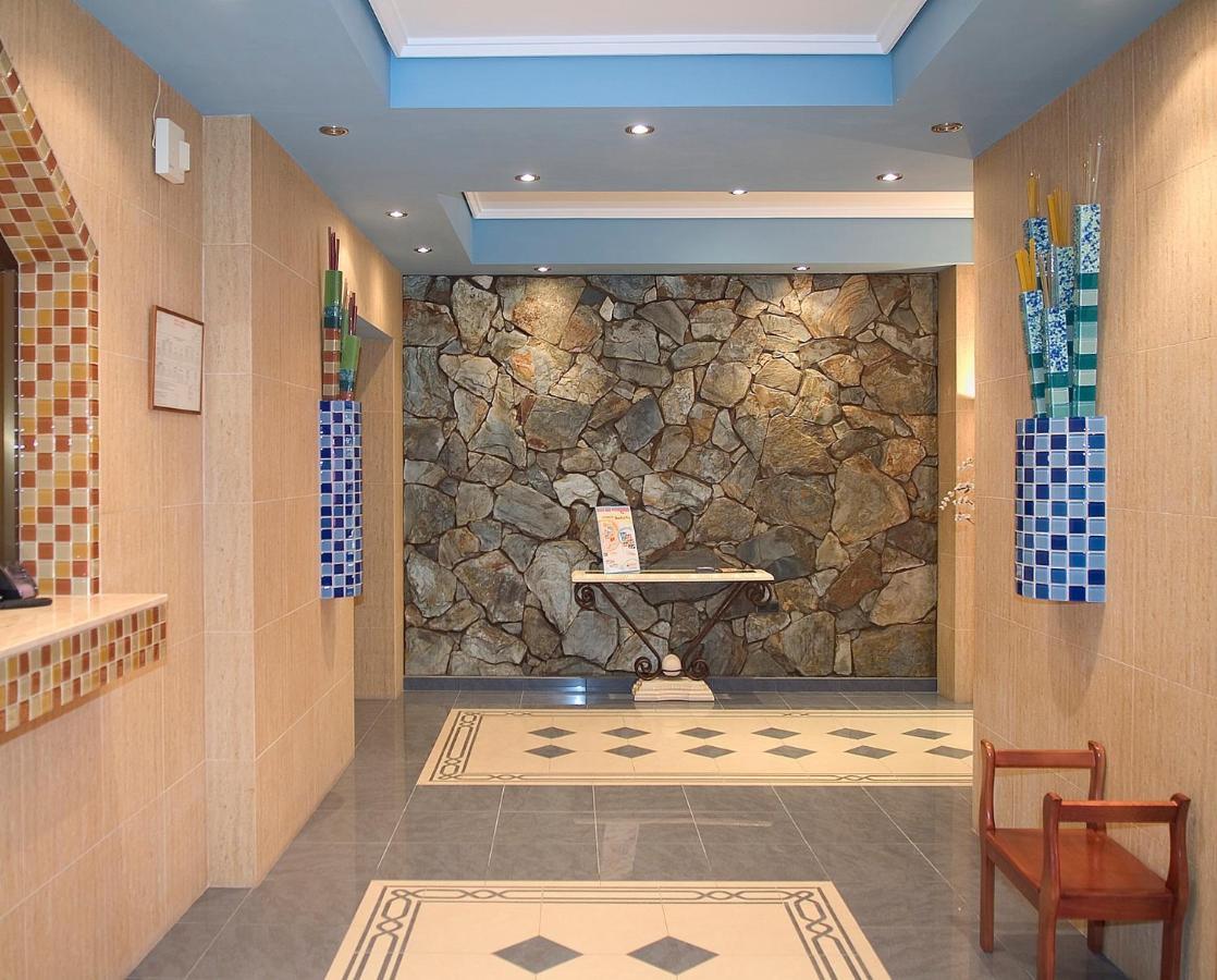 Hotel L'Escala Кульєра Екстер'єр фото